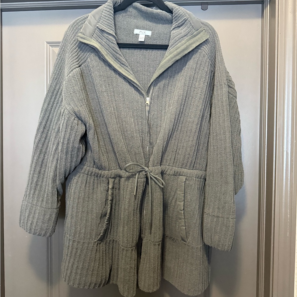 Zippered Women's Sweater